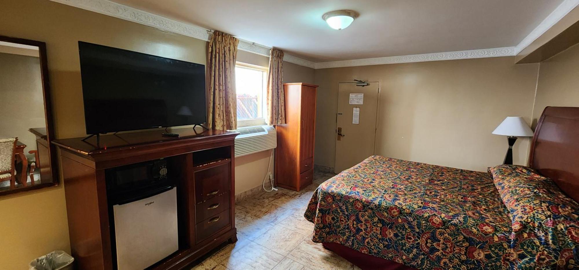 Town House Inn And Suites Elmwood Park Exterior foto